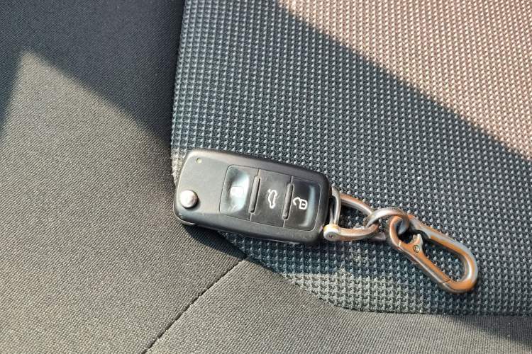 Used Volkswagen Jetta 2017 1.4L Manual Fashion Edition Vehicle Key
