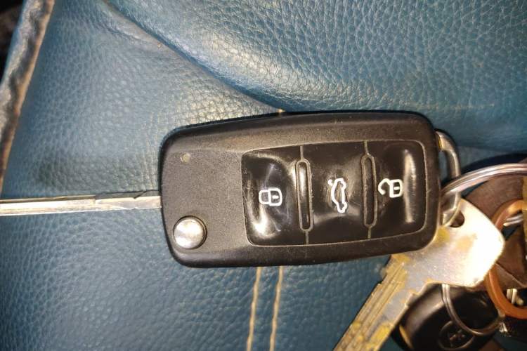 Used Volkswagen Jetta 2017 1.5L Manual Fashion Edition Vehicle Key