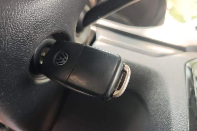 Used Volkswagen Jetta 2017 1.5L Manual Fashion Edition Vehicle Key