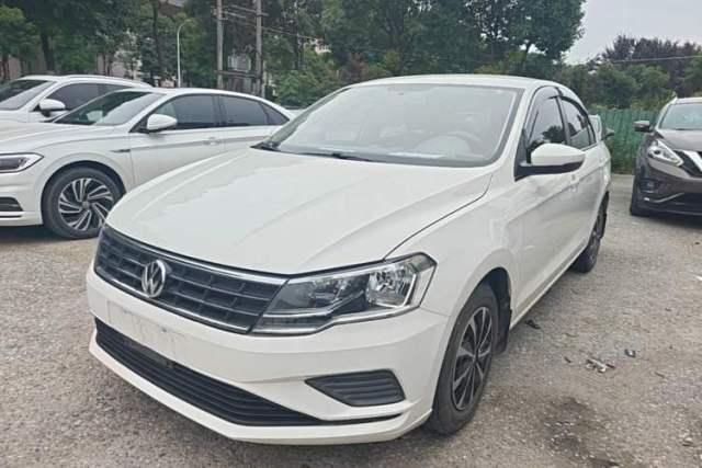 Used Volkswagen Jetta 2017 1.5L Manual Fashion Edition