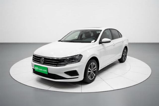 Używany Volkswagen Jetta 2017 1.4L Manual Fashion Edition