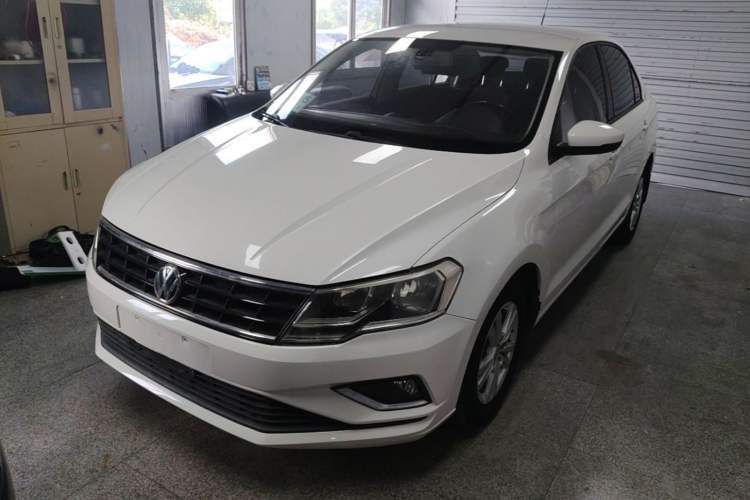 Used Volkswagen Jetta 2017 1.4L Manual Fashion Edition Guazi used car, China used car export, Used car for sale, Used  cars, Cheapest cars for sale