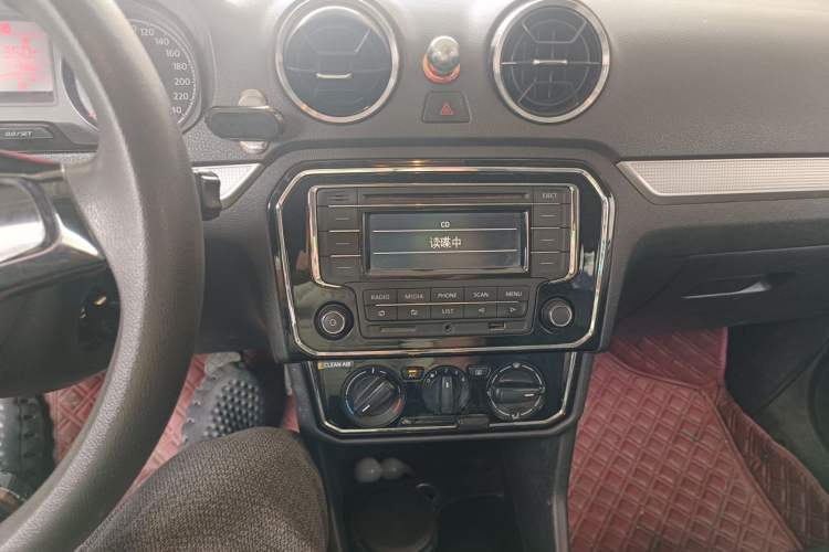 Used Volkswagen Jetta 2017 1.5L Manual Comfort Model Audio And AC Panel