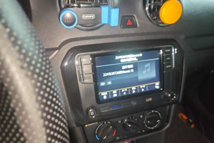 Used Volkswagen Jetta 2017 1.5L Manual Fashion Edition Audio And AC Panel