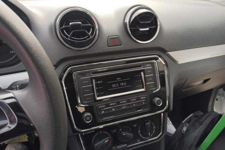 Used Volkswagen Jetta 2017 1.5L Automatic Comfort Model Audio And AC Panel