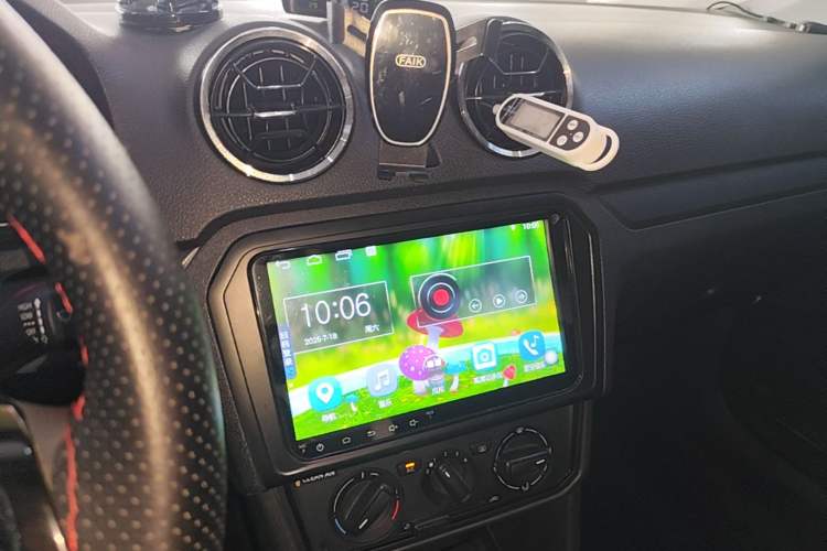 Used Volkswagen Jetta 2017 1.5L Manual Fashion Edition Audio And AC Panel