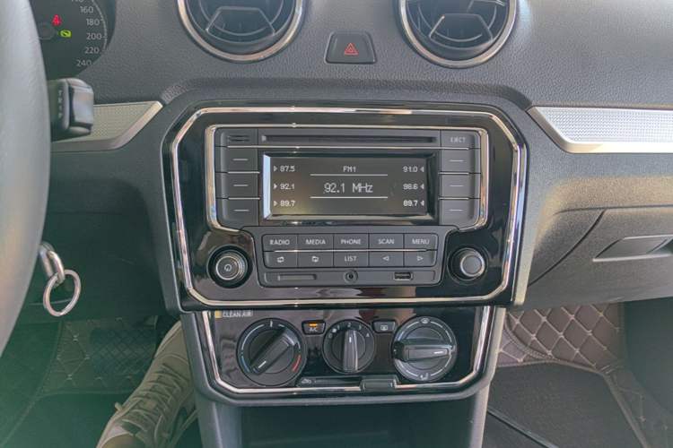 Used Volkswagen Jetta 2017 1.5L Automatic Comfort Model Audio And AC Panel