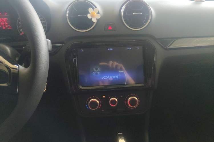 Used Volkswagen Jetta 2017 1.5L Automatic Fashion Model Audio And AC Panel
