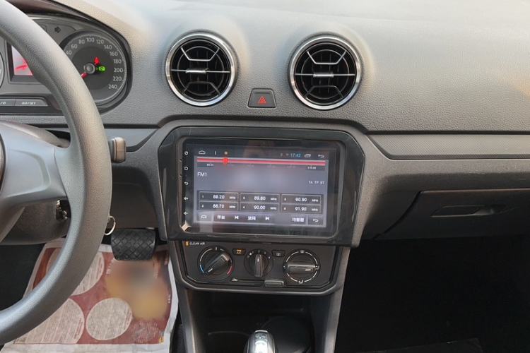 Used Volkswagen Jetta 2017 1.5L Automatic Fashion Model Audio And AC Panel