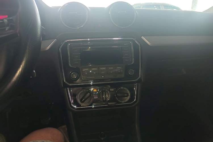 Used Volkswagen Jetta 2017 1.4L Manual Comfort Model Audio And AC Panel