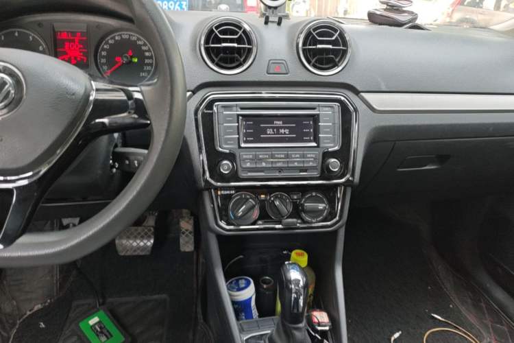 Used Volkswagen Jetta 2017 1.5L Automatic Comfort Model Audio And AC Panel