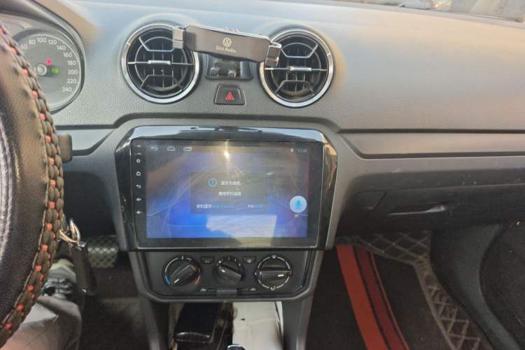 Used Volkswagen Jetta 2017 1.5L Automatic Fashion Model Audio And AC Panel