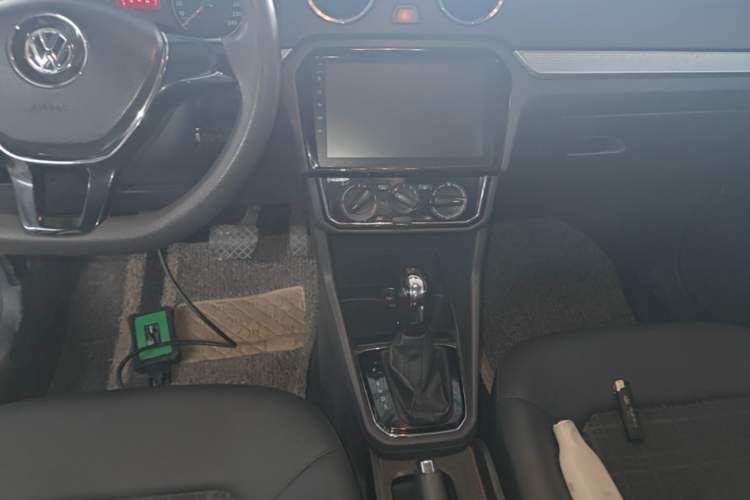 Used Volkswagen Jetta 2017 1.5L Automatic Comfort Model Audio And AC Panel