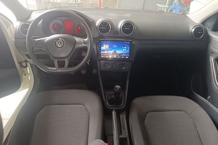 Used Volkswagen Jetta 2017 1.4L Manual Fashion Edition Center Console