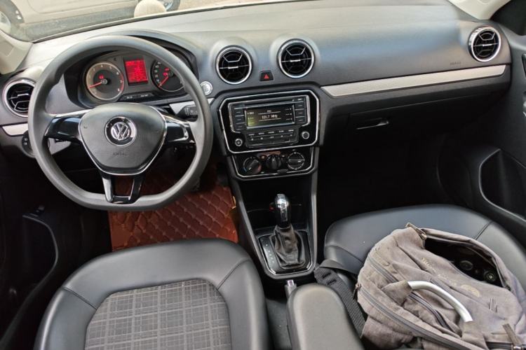Used Volkswagen Jetta 2017 1.5L Automatic Comfort Model Center Console