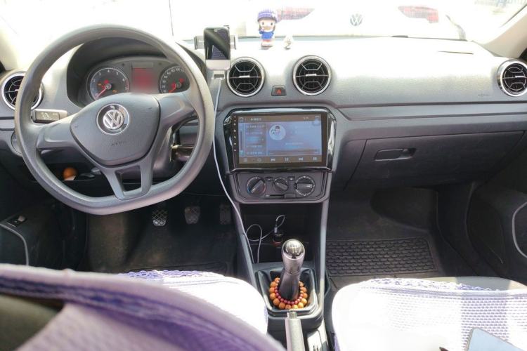 Used Volkswagen Jetta 2017 1.4L Manual Fashion Edition Center Console