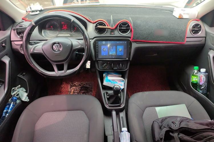 Used Volkswagen Jetta 2017 1.4L Manual Fashion Edition Center Console