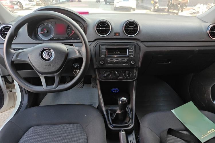 Used Volkswagen Jetta 2017 1.5L Manual Fashion Edition Center Console