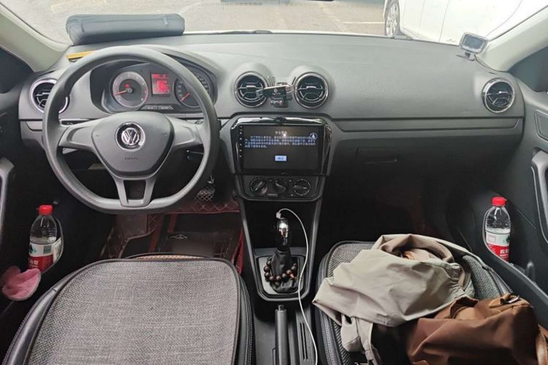 Used Volkswagen Jetta 2017 1.5L Automatic Fashion Model Center Console