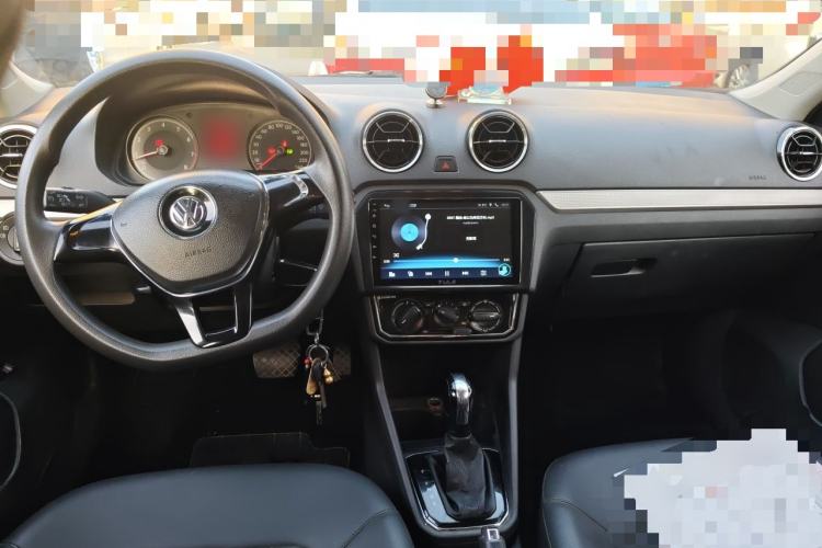 Used Volkswagen Jetta 2017 1.5L Automatic Comfort Model Center Console