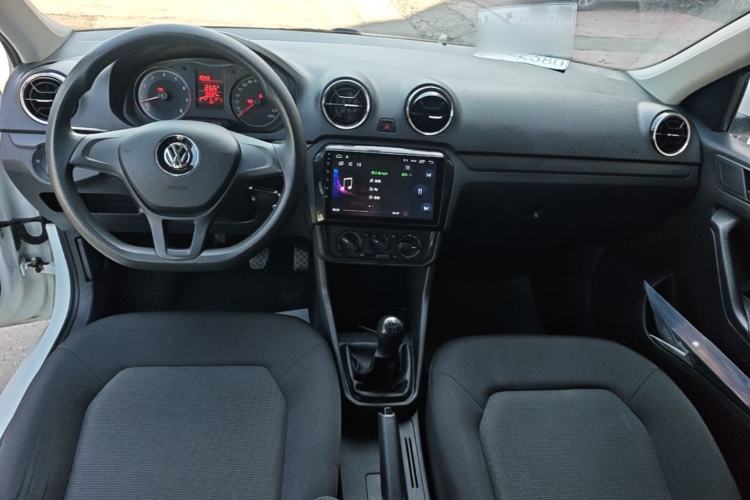 Used Volkswagen Jetta 2017 1.4L Manual Fashion Edition Center Console