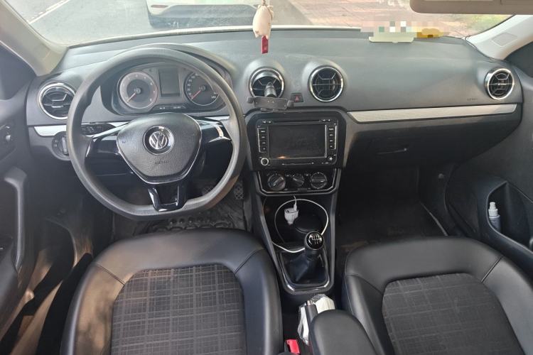 Used Volkswagen Jetta 2017 1.4L Manual Comfort Model Center Console