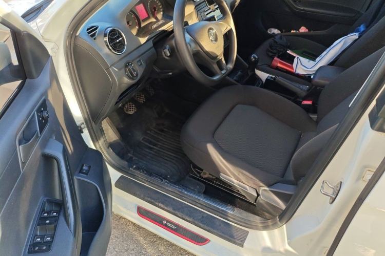 Used Volkswagen Jetta 2017 1.5L Manual Fashion Edition Driver Seat
