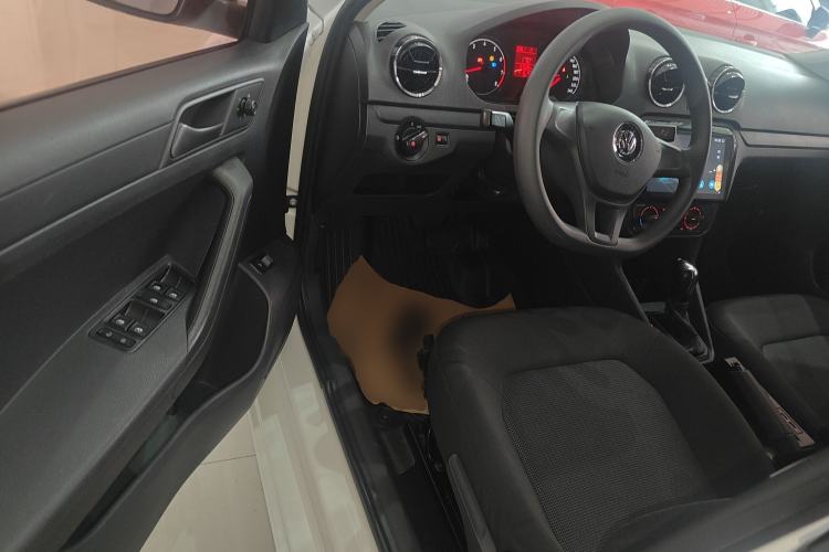 Used Volkswagen Jetta 2017 1.5L Automatic Fashion Model Driver Seat