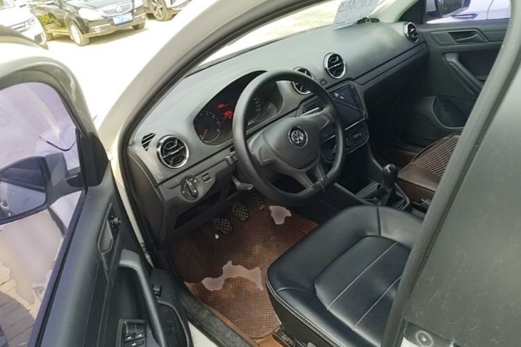 Used Volkswagen Jetta 2017 1.5L Manual Fashion Edition Driver Seat