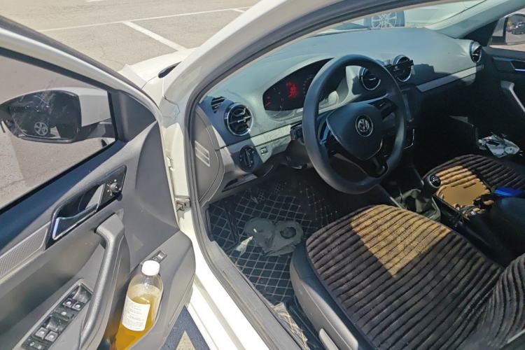 Used Volkswagen Jetta 2017 1.5L Manual Comfort Model Driver Seat