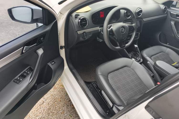 Used Volkswagen Jetta 2017 1.5L Automatic Comfort Model Driver Seat