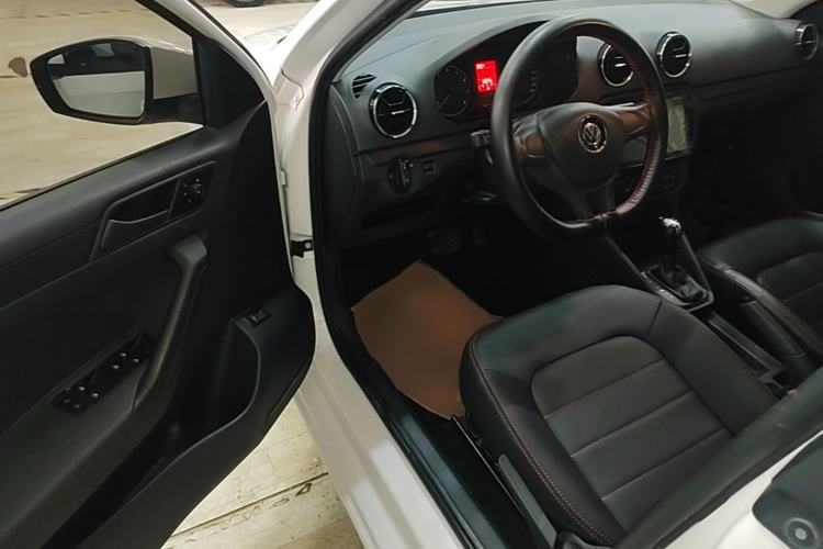 Used Volkswagen Jetta 2017 1.5L Automatic Fashion Model Driver Seat