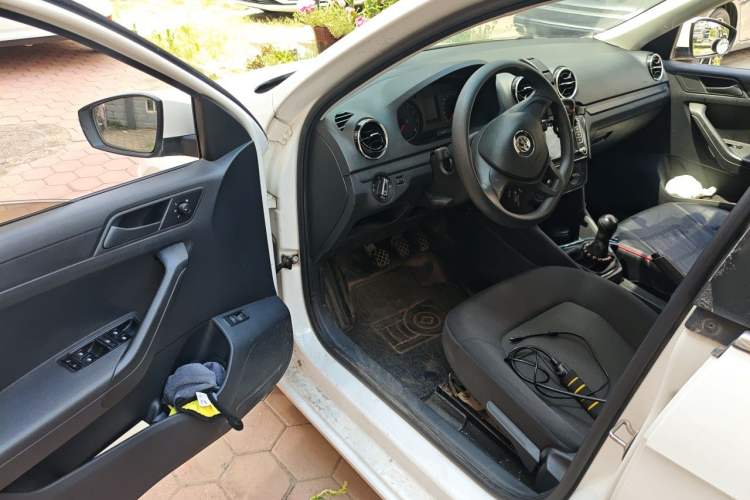 Used Volkswagen Jetta 2017 1.4L Manual Fashion Edition Driver Seat