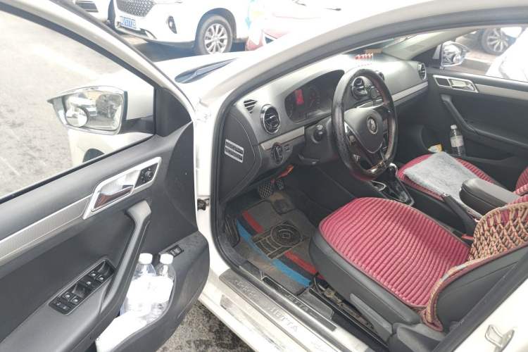 Used Volkswagen Jetta 2017 1.5L Automatic Comfort Model Driver Seat