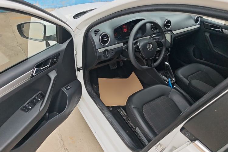 Used Volkswagen Jetta 2017 1.5L Automatic Comfort Model Driver Seat