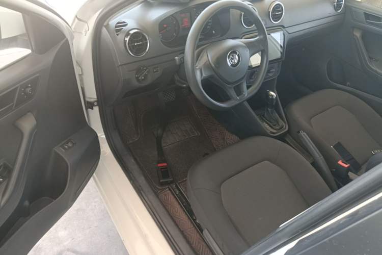 Used Volkswagen Jetta 2017 1.5L Automatic Fashion Model Driver Seat