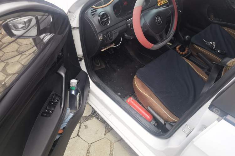 Used Volkswagen Jetta 2017 1.4L Manual Fashion Edition Driver Seat