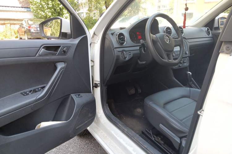 Used Volkswagen Jetta 2017 1.5L Automatic Fashion Model Driver Seat
