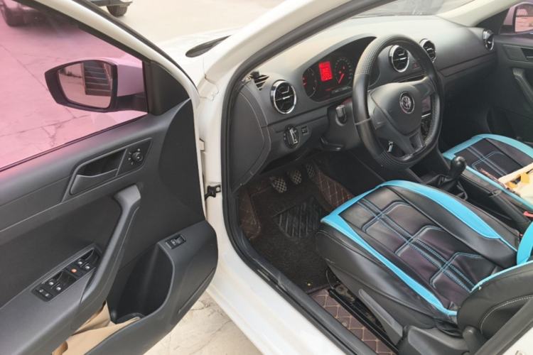 Used Volkswagen Jetta 2017 1.5L Manual Fashion Edition Driver Seat