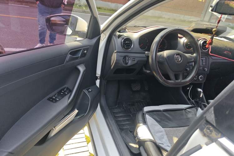 Used Volkswagen Jetta 2017 1.5L Automatic Fashion Model Driver Seat