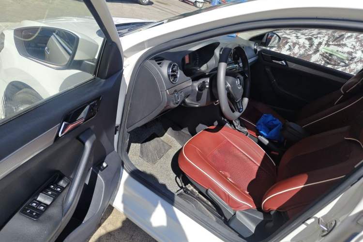 Used Volkswagen Jetta 2017 1.5L Automatic Comfort Model Driver Seat