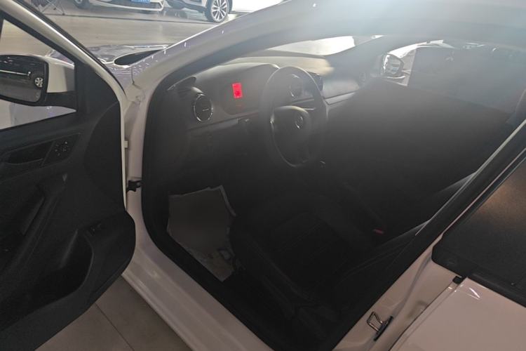 Used Volkswagen Jetta 2017 1.5L Automatic Fashion Model Driver Seat
