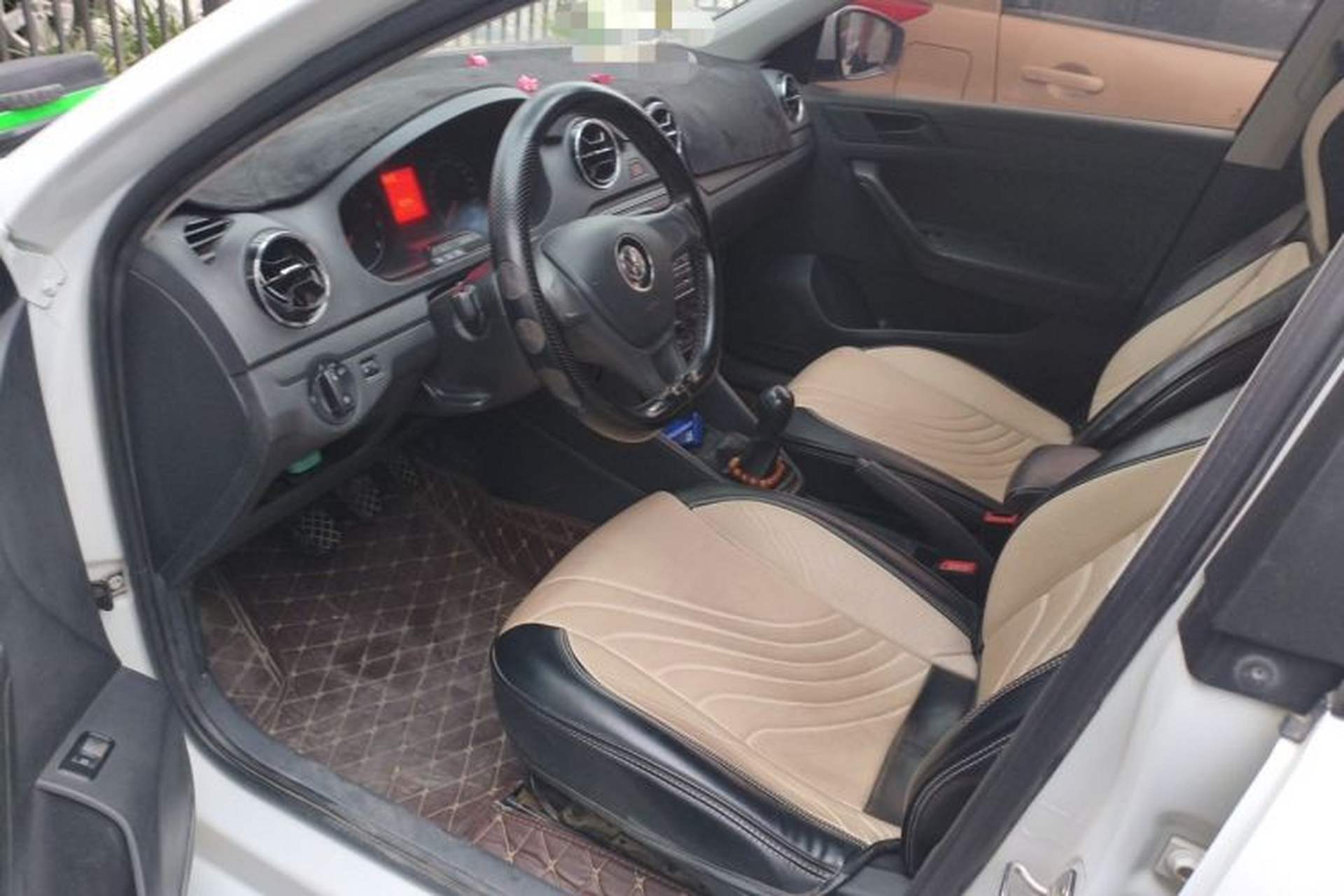 Used Volkswagen Jetta 2017 1.4L Manual Fashion Edition Driver Seat