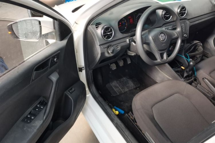 Used Volkswagen Jetta 2017 1.4L Manual Fashion Edition Driver Seat