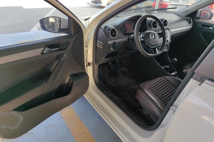 Used Volkswagen Jetta 2017 1.4L Manual Comfort Model Driver Seat