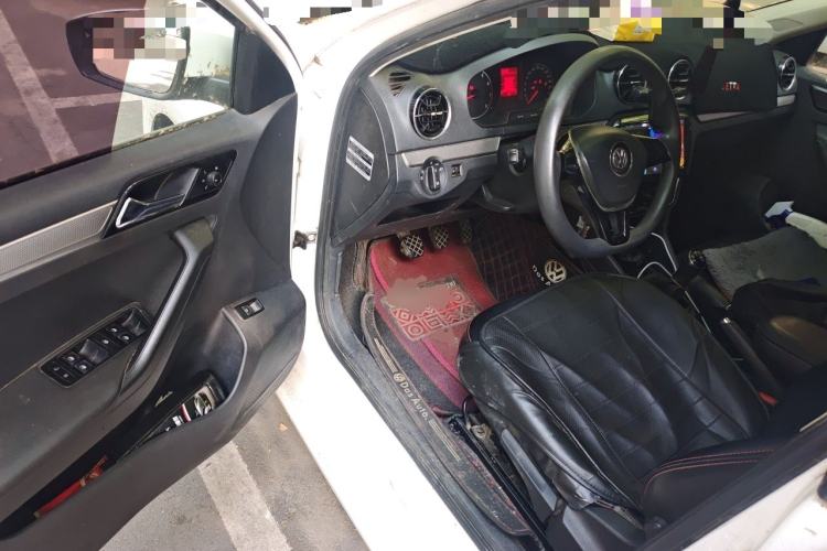 Used Volkswagen Jetta 2017 1.5L Manual Comfort Model Driver Seat