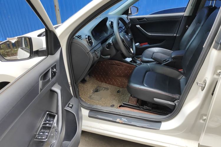 Used Volkswagen Jetta 2017 1.5L Automatic Fashion Model Driver Seat