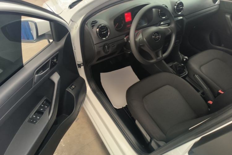 Used Volkswagen Jetta 2017 1.4L Manual Fashion Edition Driver Seat