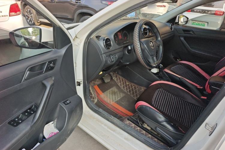 Used Volkswagen Jetta 2017 1.5L Automatic Fashion Model Driver Seat