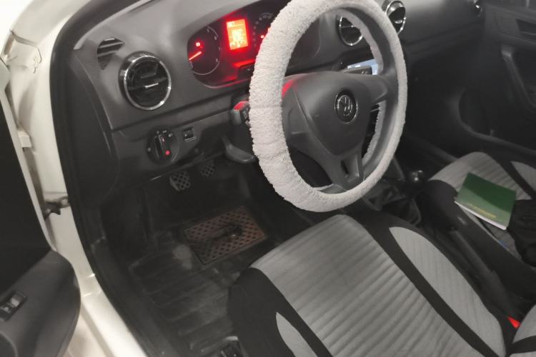 Used Volkswagen Jetta 2017 1.4L Manual Fashion Edition Driver Seat